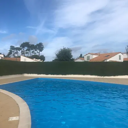 Maison 6 Personnes Dans Domaine Avec Piscine - 800m בית נופש *