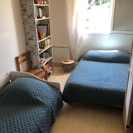 בית נופש Maison 6 Personnes Dans Domaine Avec Piscine - 800m