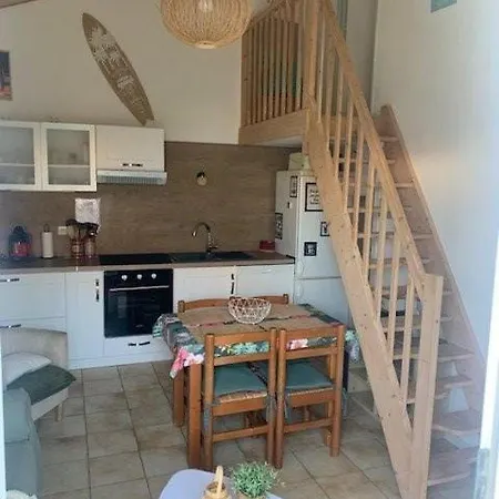 בית נופש Maison 6 Personnes Dans Domaine Avec Piscine - 800m