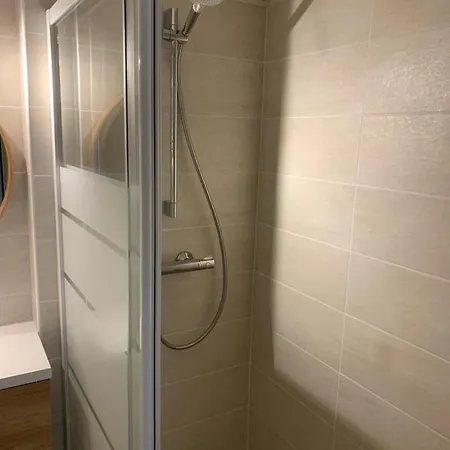 Maison 6 Personnes Dans Domaine Avec Piscine - 800m בית נופש